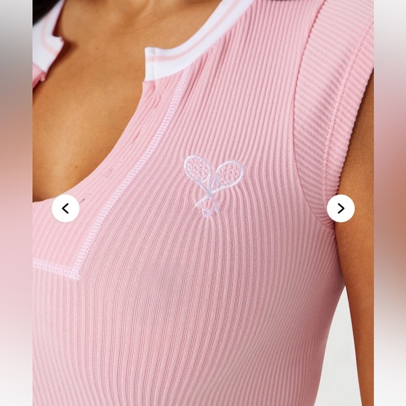 Seamless notch tee - Picture 2 of 5